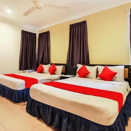 Hotel Home 88 Teluk Intan Buitenkant foto