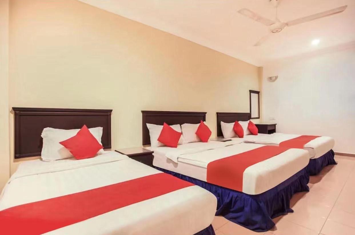 Hotel Home 88 Teluk Intan Buitenkant foto