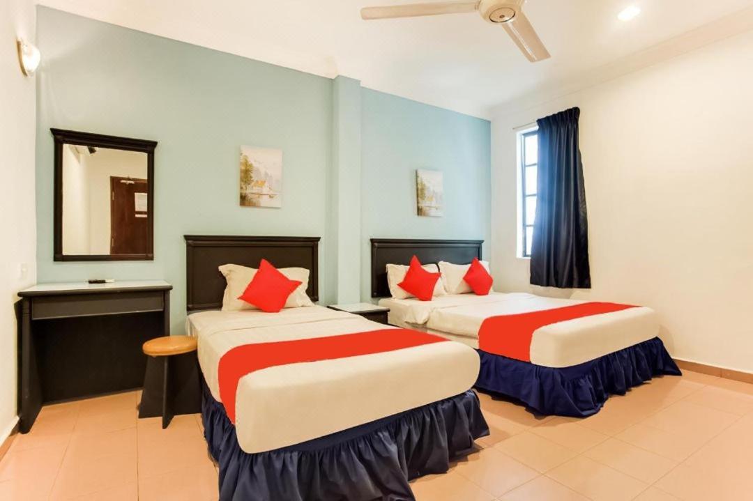 Hotel Home 88 Teluk Intan Buitenkant foto