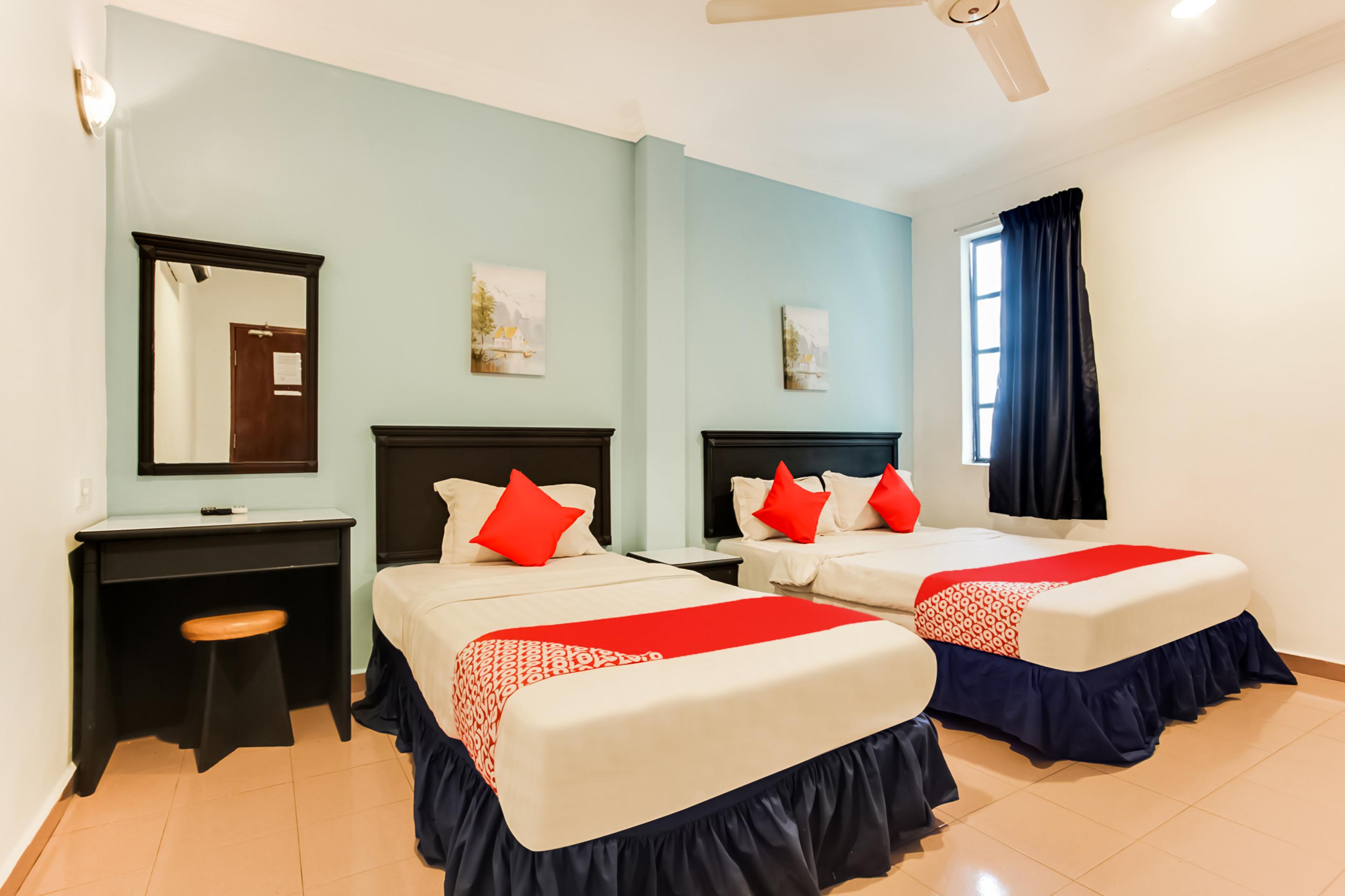 Hotel Home 88 Teluk Intan Buitenkant foto